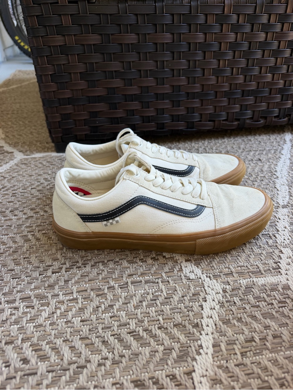 Mens 10.5 Vans Off-White with Gum Sole